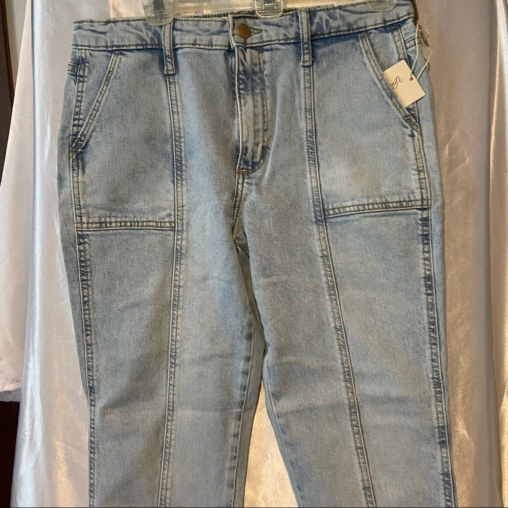 High Rise Straight Jeans - Picture 2 of 3